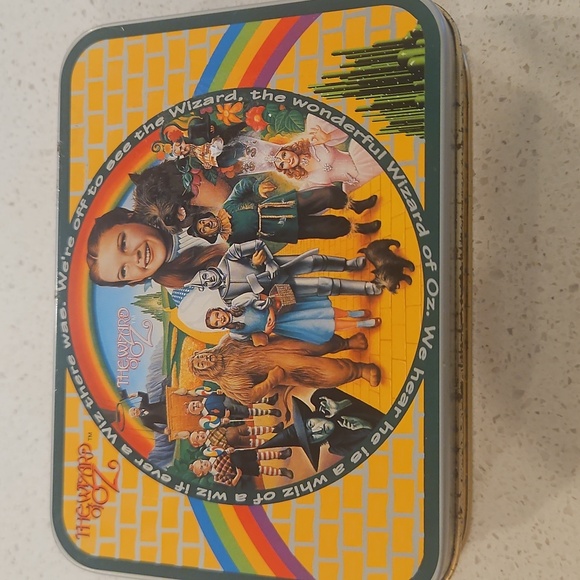 NIB - The Wizard of Oz Playing Cards In Collectible Tin - Picture 2 of 5